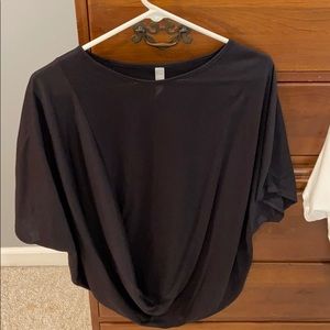 Athleta Tee. Dolman sleeves